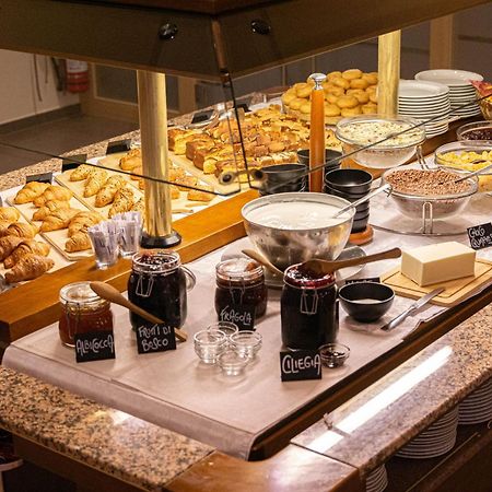 Hotel Bel Sit コマーノ・テルメ エクステリア 写真